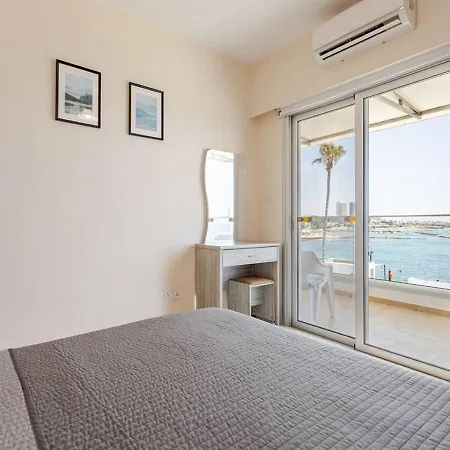 Lighthouse Seafront Panorama - Kato Apartment *