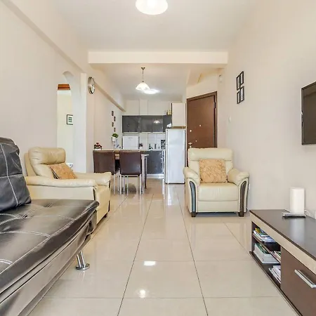 Lighthouse Seafront Panorama - Kato Apartment