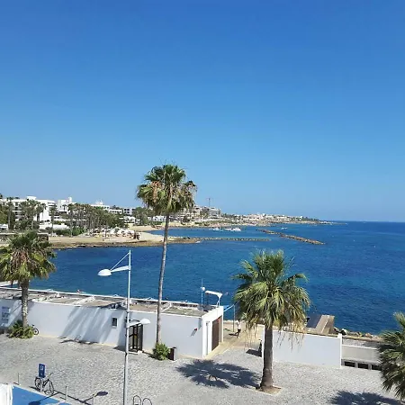 Lighthouse By The Sea Lovely 2bdr