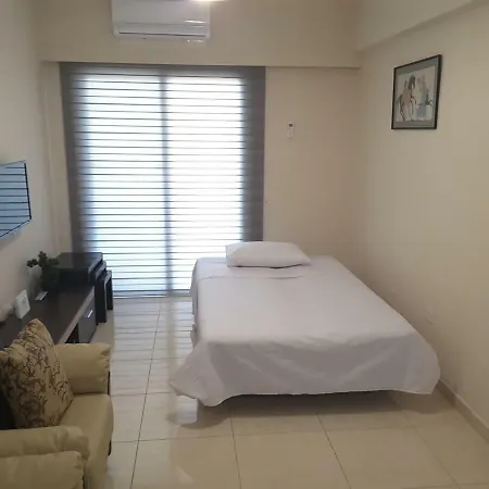 Apartman Lighthouse Seafront Panorama - Kato Paphos