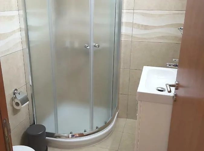 Lighthouse By The Sea Lovely 2bdr * Paphos