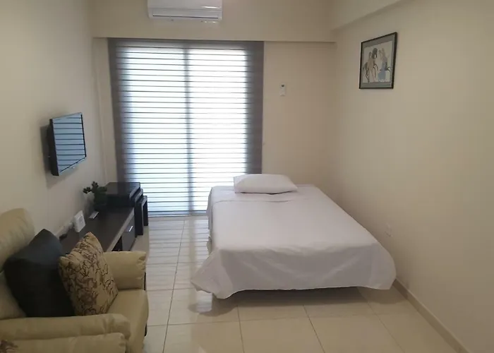 Apartmán Lighthouse By The Sea Lovely 2bdr Paphos