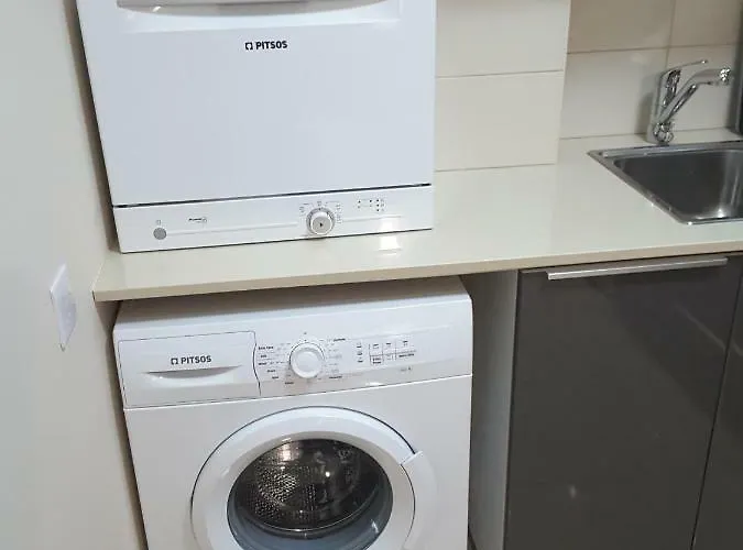 Lighthouse By The Sea Lovely 2bdr *