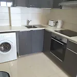 Lighthouse By The Sea Lovely 2bdr * بافوس