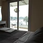 Lighthouse By The Sea Lovely 2bdr *