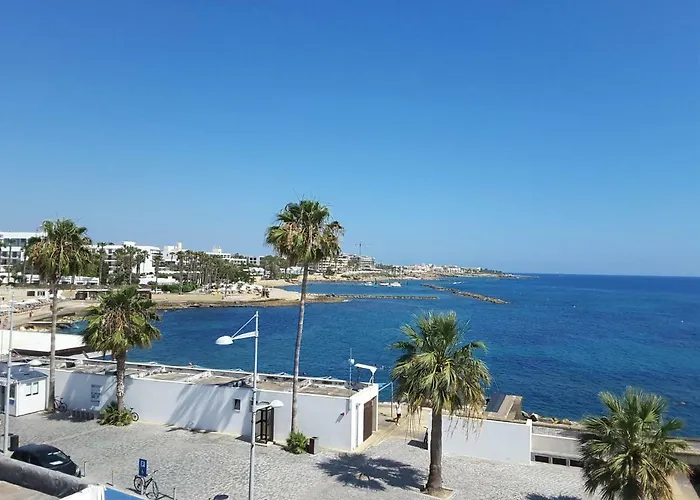 Lighthouse By The Sea Lovely 2bdr